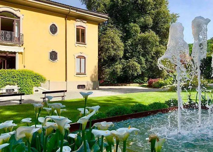 Frua Отель Стреза